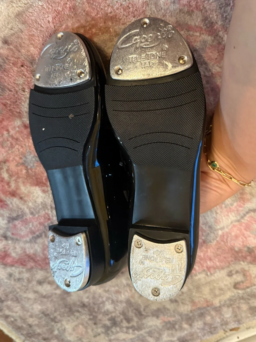 Capezio tap shoes tyette black bow size 2.5